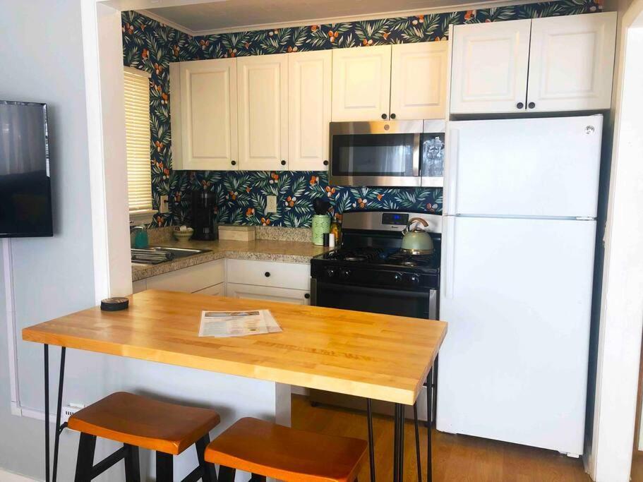 Steps To Beach & Downtown! Cozy Beach Bungalow #1 Lake Worth Beach Exterior photo